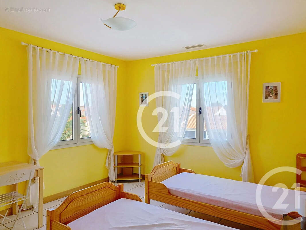 Maison à SAINT-CYPRIEN