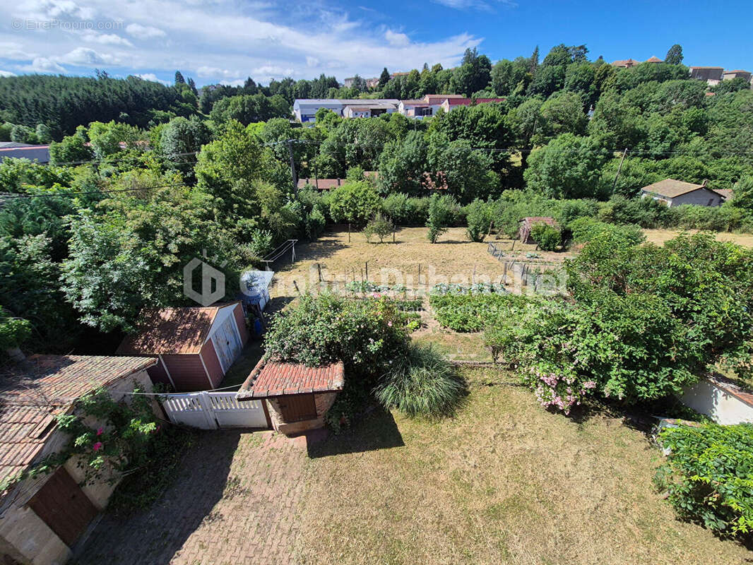 Maison à PANISSIERES