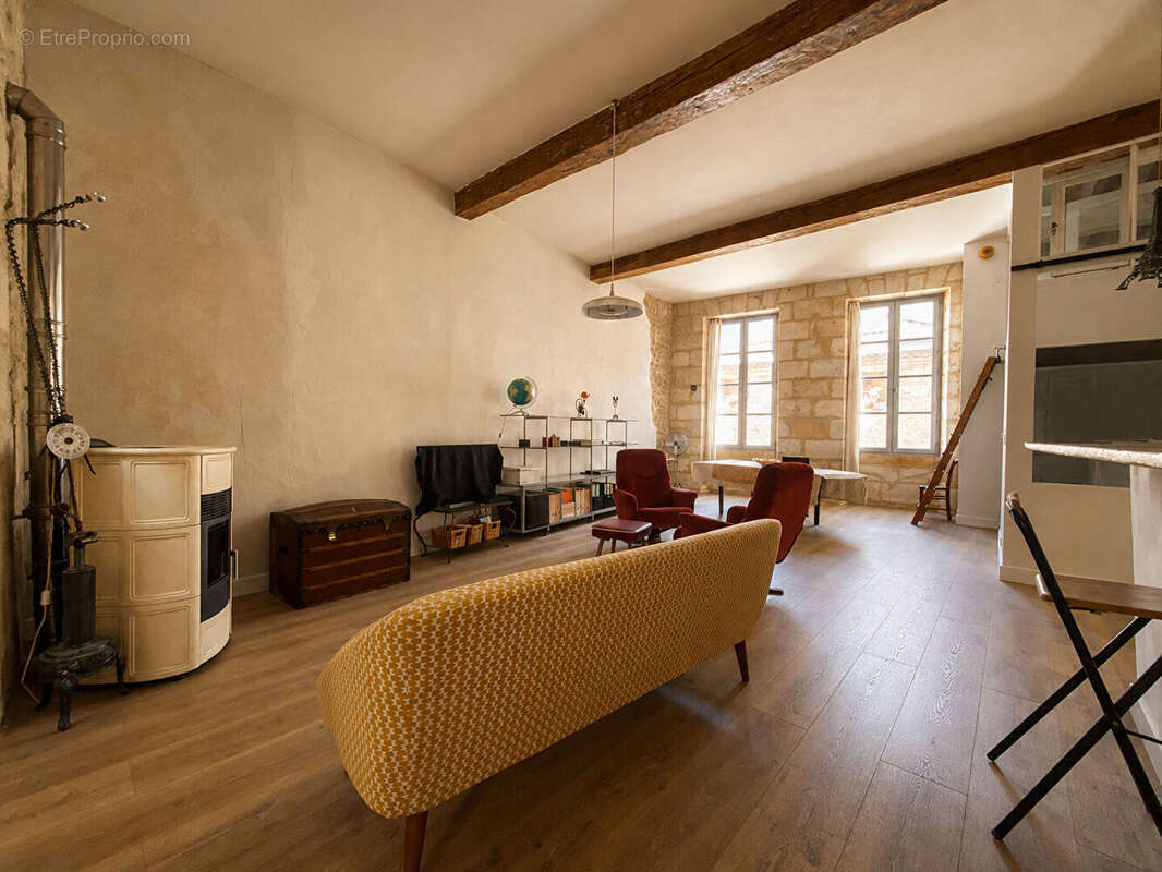 ARCHITECTURE ATYPIQUE- 1700 -Appartement avec terrasse - photo 3