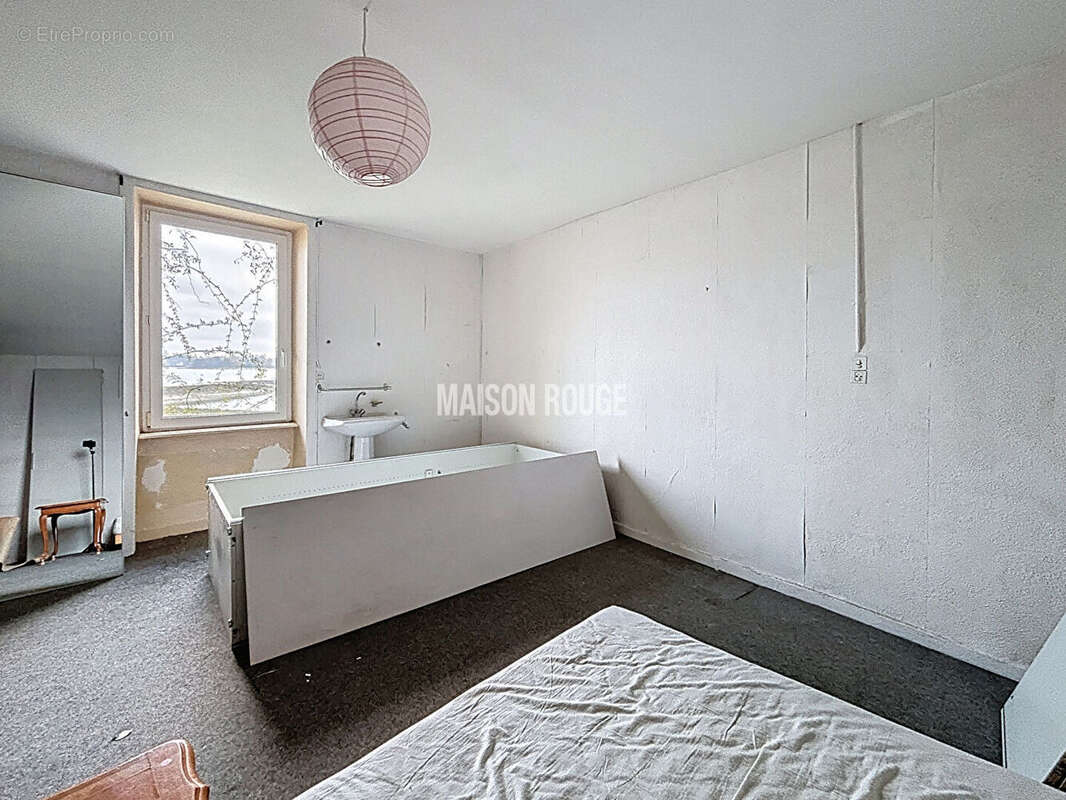 Maison à PLOUER-SUR-RANCE