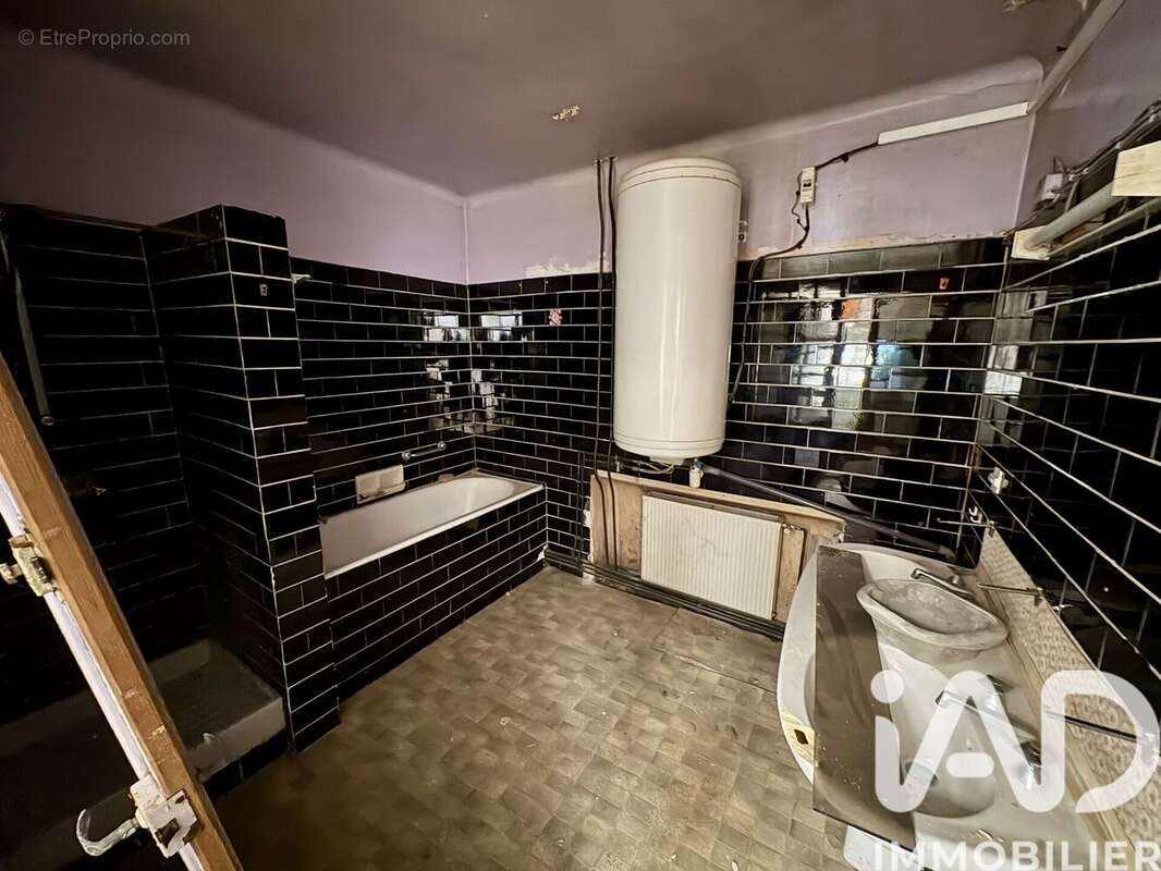 Photo 6 - Appartement à VENDIN-LE-VIEIL