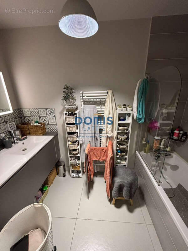 Appartement à LATTES