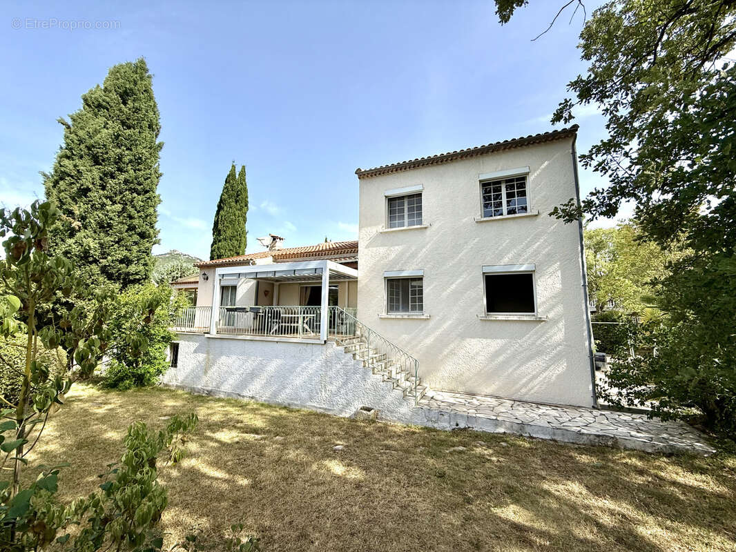 Maison à SAINT-MATHIEU-DE-TREVIERS