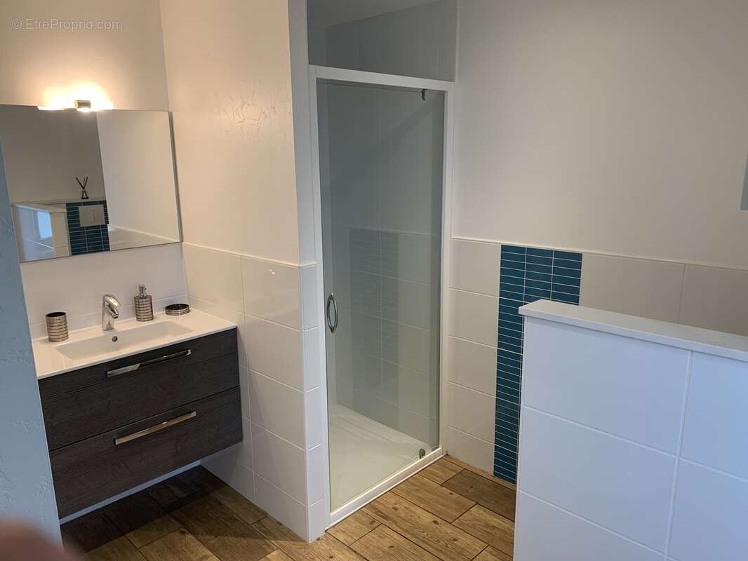 Maison à SAINT-CERNIN-DE-LARCHE