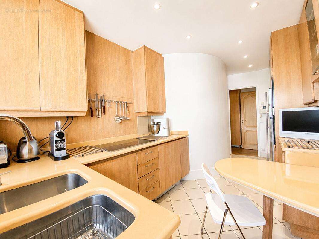 Appartement à PARIS-12E