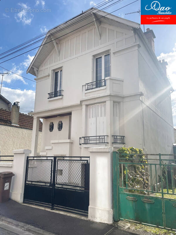 Maison à SAINTE-SAVINE