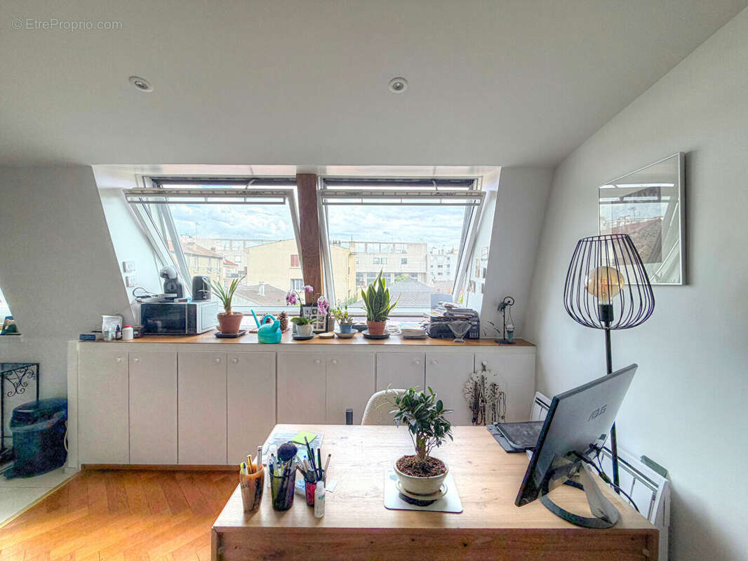 Appartement à LA GARENNE-COLOMBES