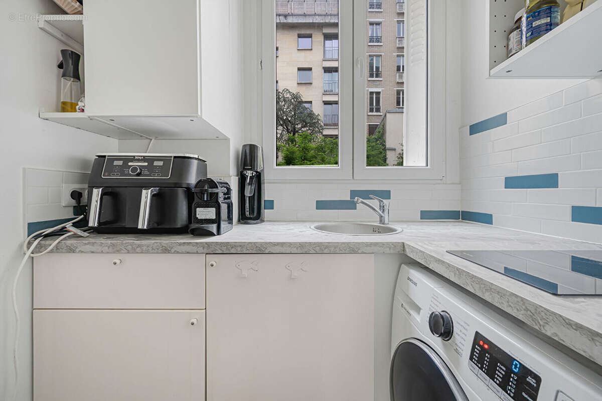Appartement à PARIS-14E