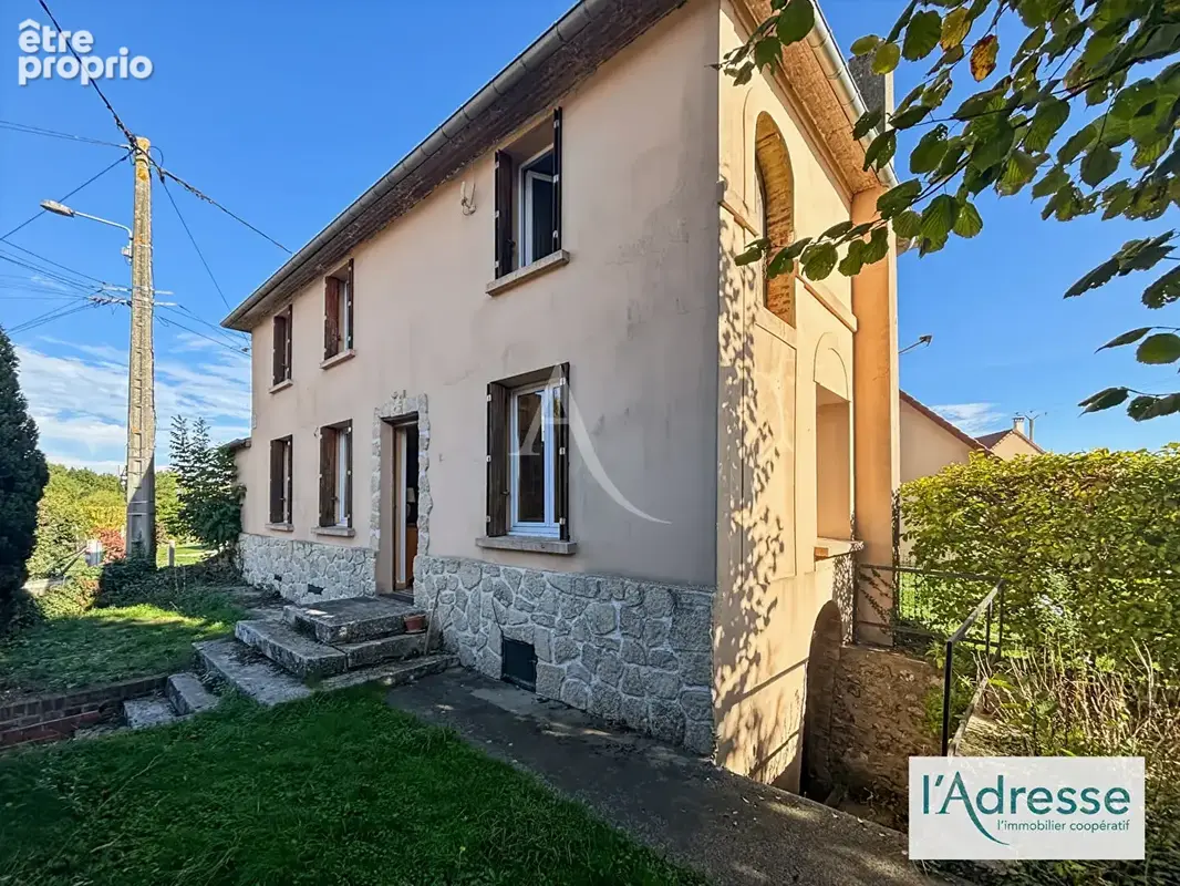 Maison à AMFREVILLE-SOUS-LES-MONTS