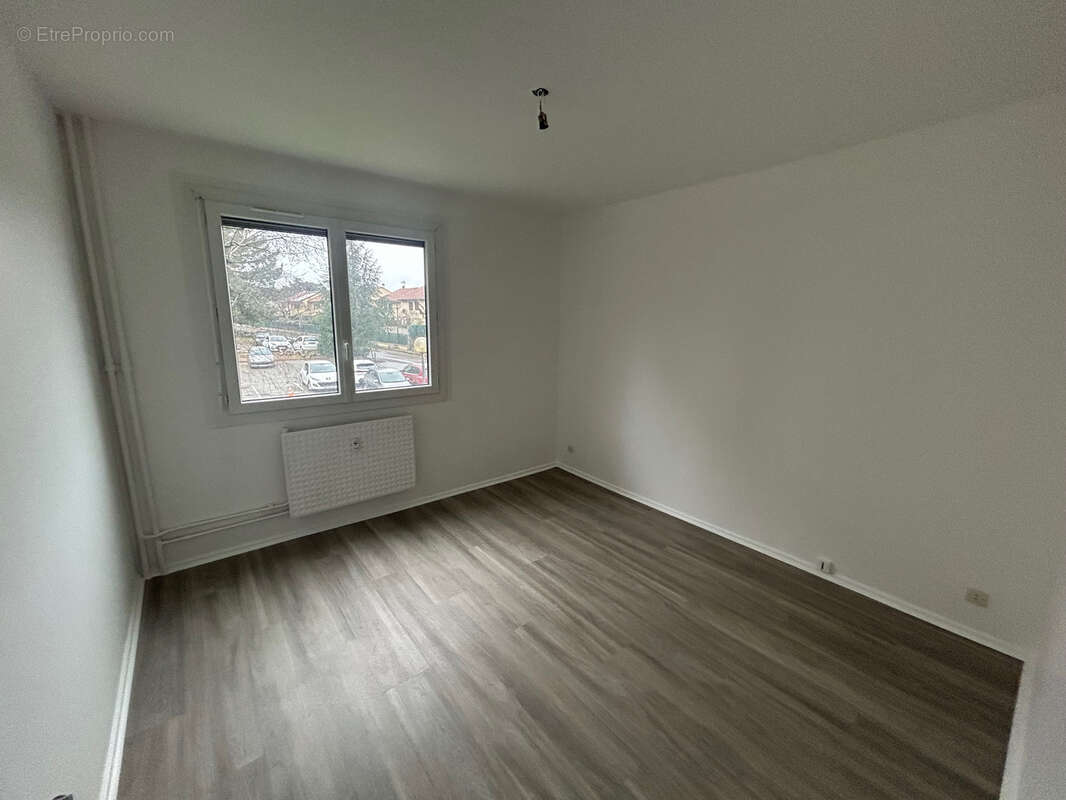 Appartement à DECINES-CHARPIEU
