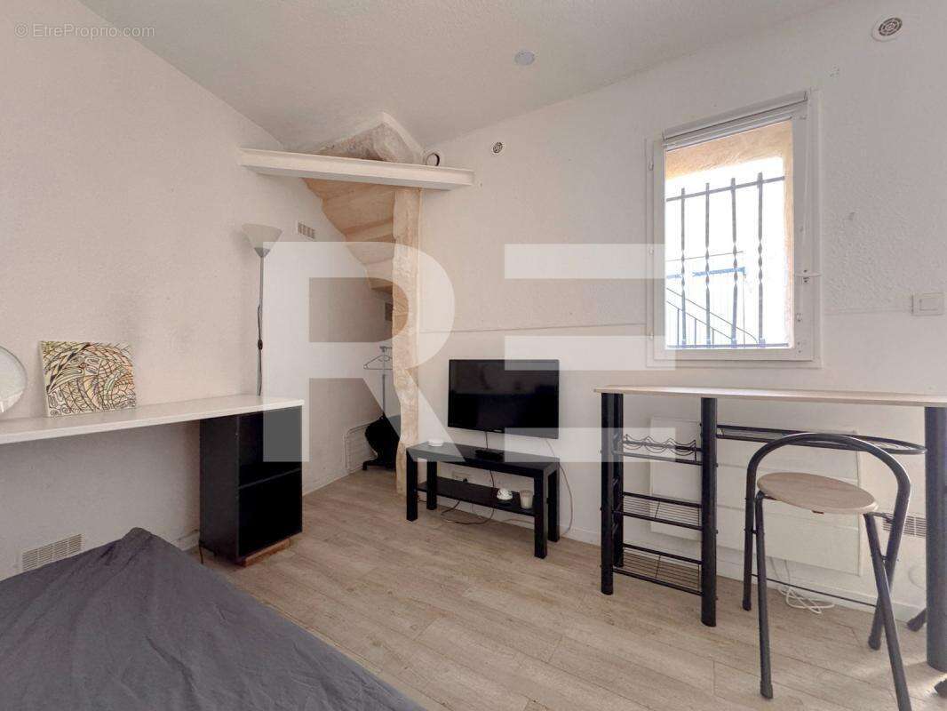 Studio meublé (loué) – centre-ville – idéal investissement - photo 4