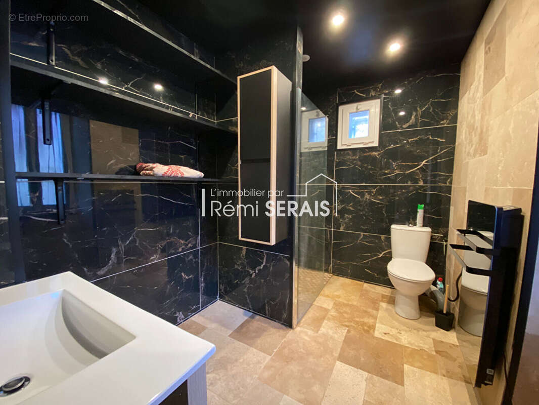 Maison à BRETTEVILLE-SUR-LAIZE