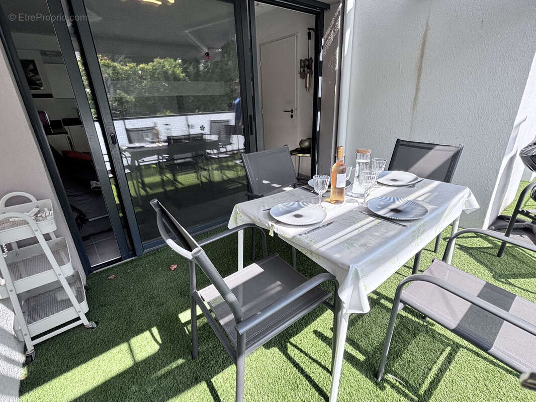 Appartement à SAINT-CYR-SUR-MER