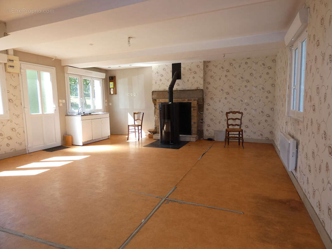 Maison à LE TEILLEUL