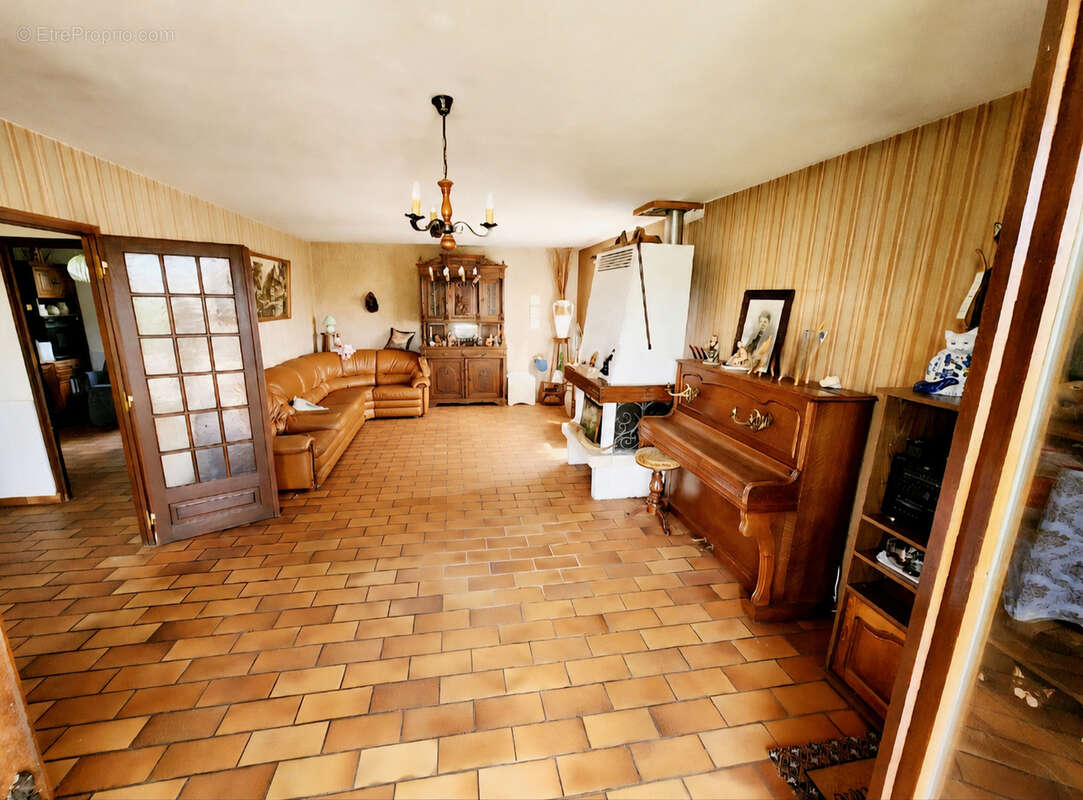 Maison à TAVAUX