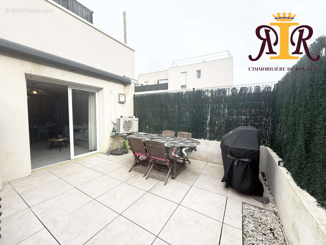 Appartement à LE ROVE