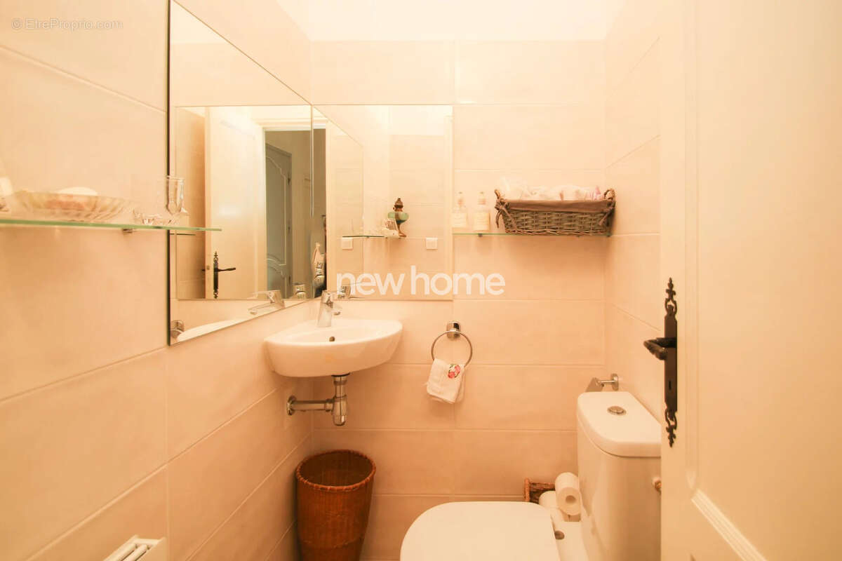 Appartement à FAYENCE