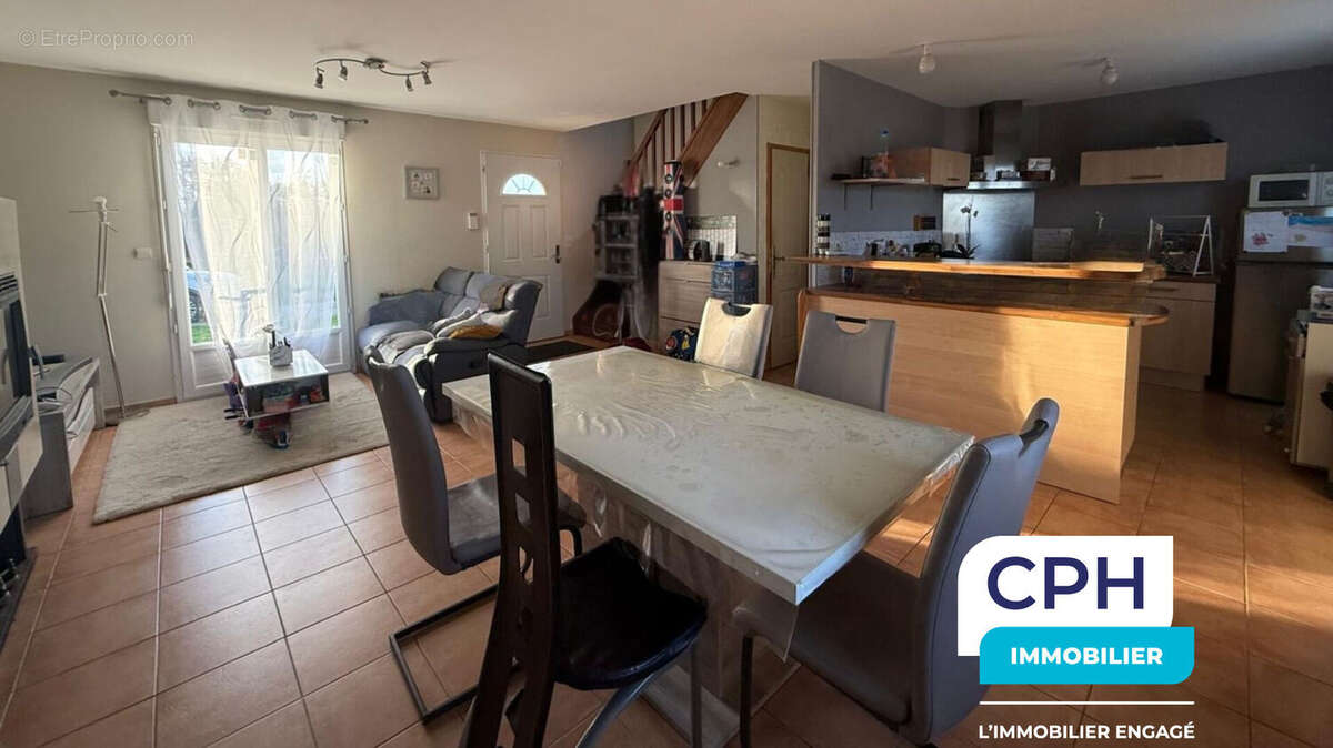 Maison à NEUVILLE-SUR-TOUQUES