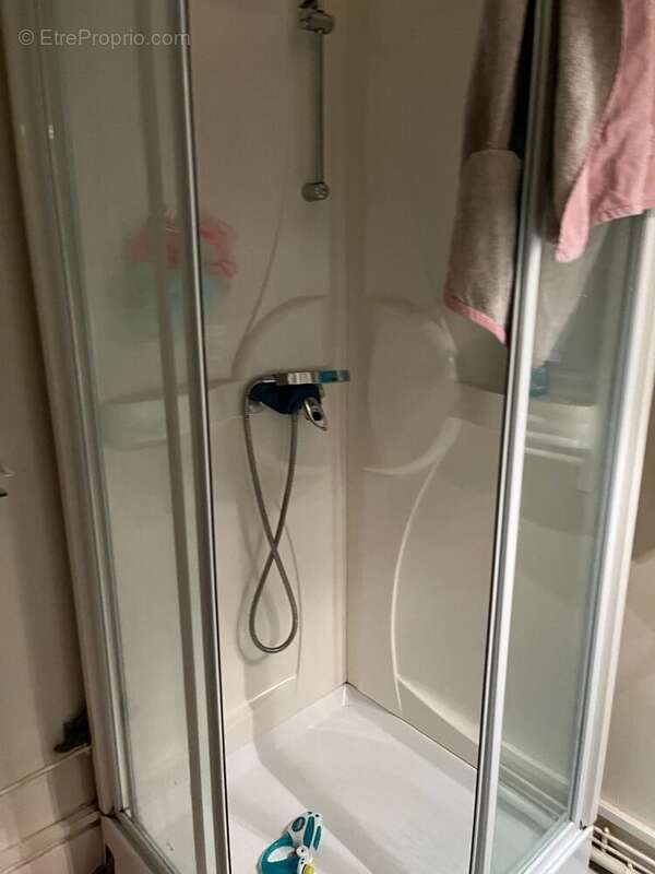 Maison à COURS-LA-VILLE