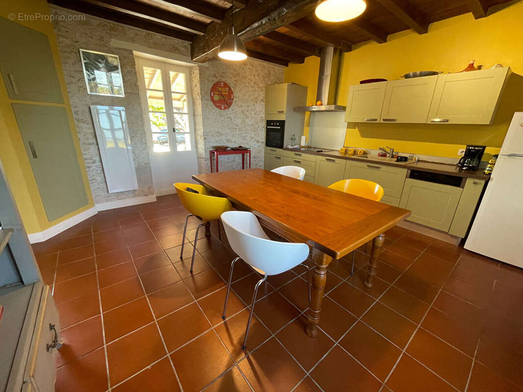 Maison à MASSOULES