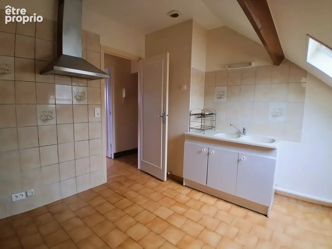 Immeuble de rapport - 5 logements 273m2 habitable + dependances - photo 9