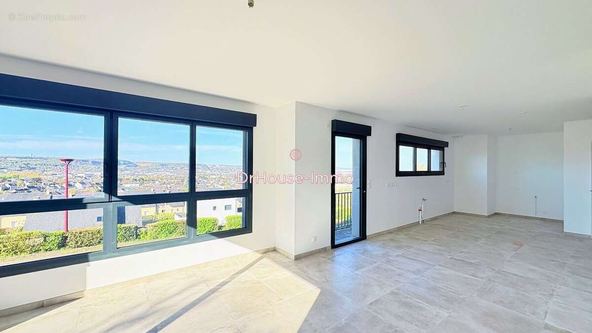 Maison à TOURLAVILLE