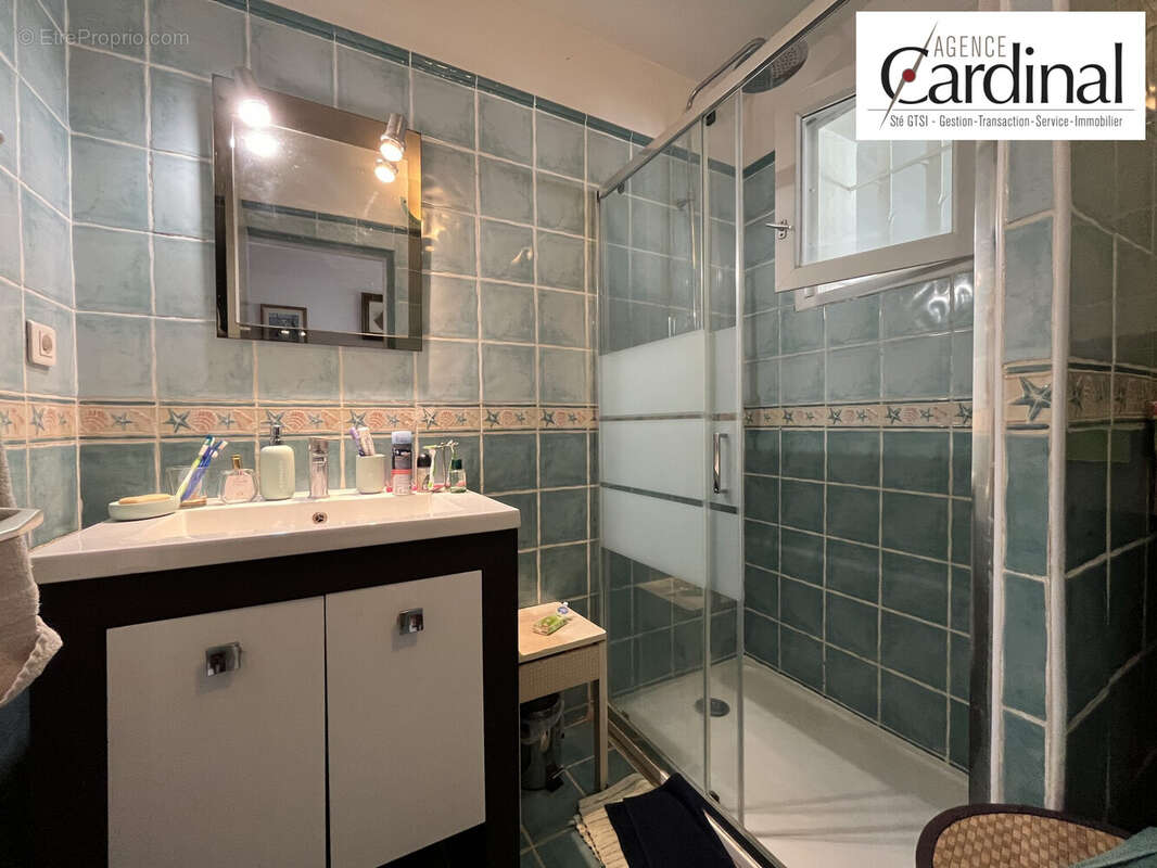 Appartement à CARRY-LE-ROUET