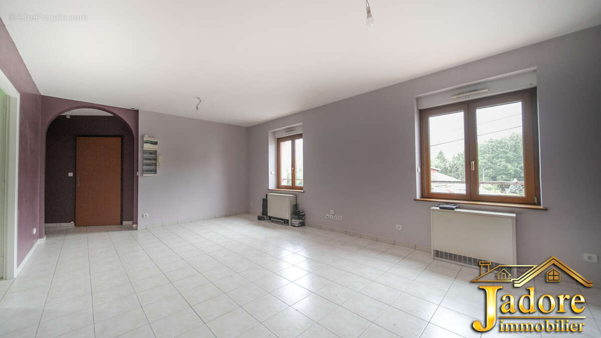 Appatrtement f4 1er etage - photo 10