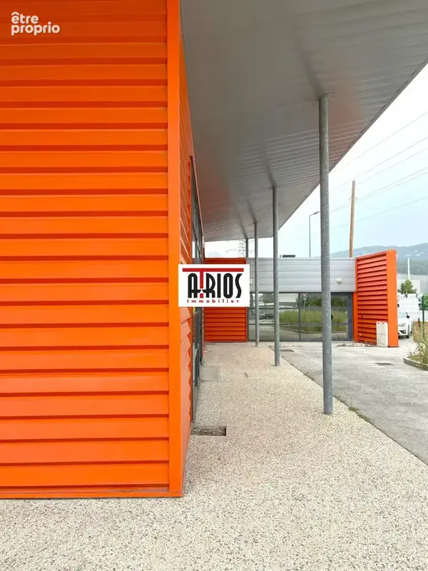 Commerce 290 m² à La Farlede  - photo 5