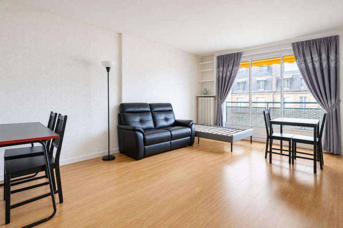 Paris 16e - T1 bis avec balcon, vue dégagée, cave, parking 34 m² - photo 2