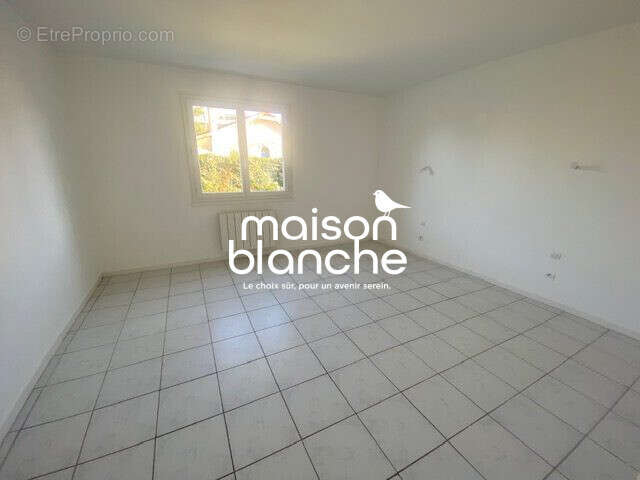 ch 1 - Appartement à BORDEAUX