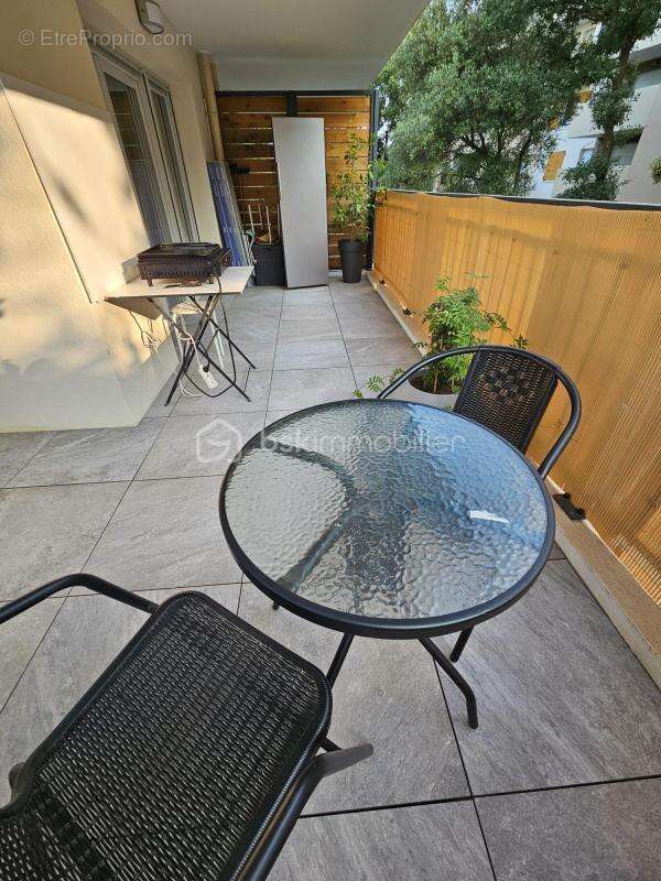 Appartement à LE MUY