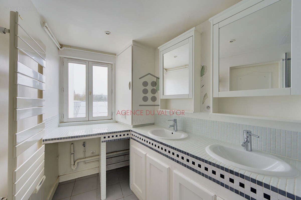 Appartement à LOUVECIENNES