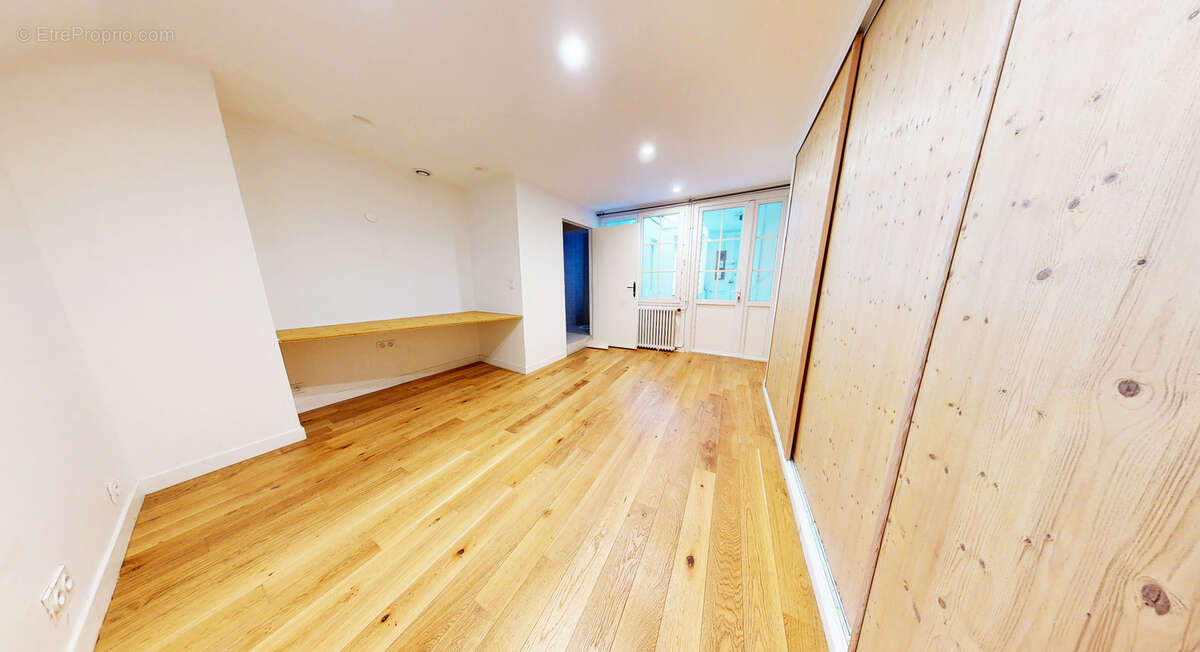 Commerce à LE BOUSCAT