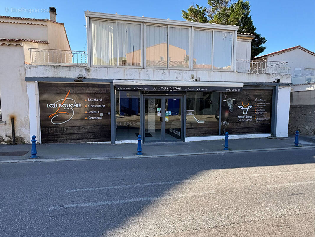 Commerce à SAUSSET-LES-PINS