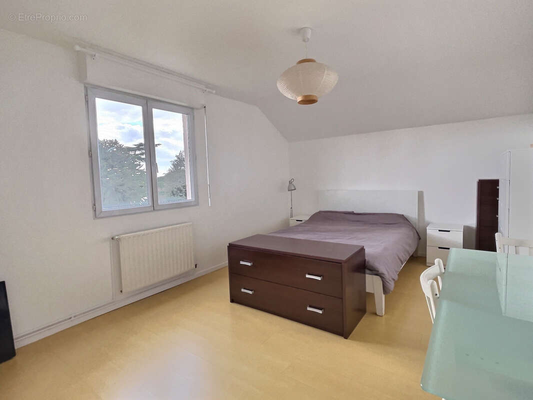 Maison à SAVIGNY-SUR-ORGE