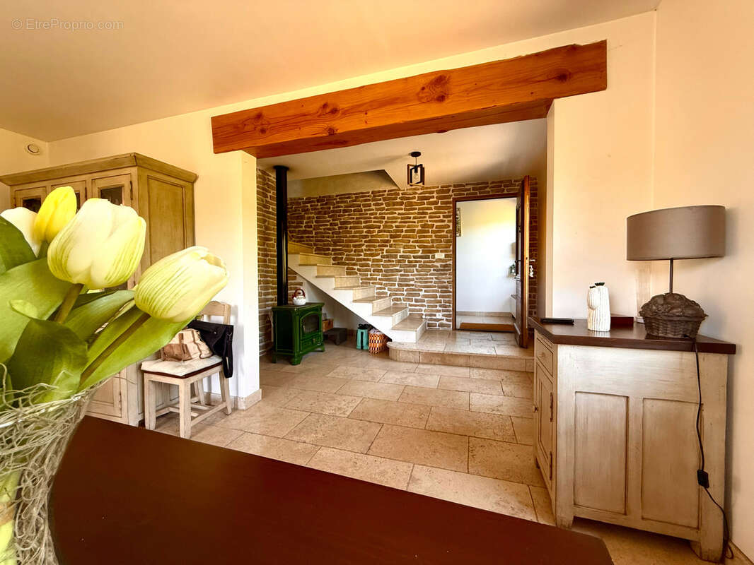 Villa 130m2, 4ch, Garage de 50m2, 2 800m2 de Jardin clos avec vue - photo 5