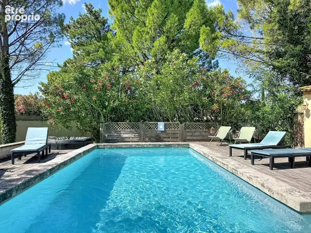 Althen-des-Paluds-villa197m²-terrain 2000m²- studios-piscine - photo 4