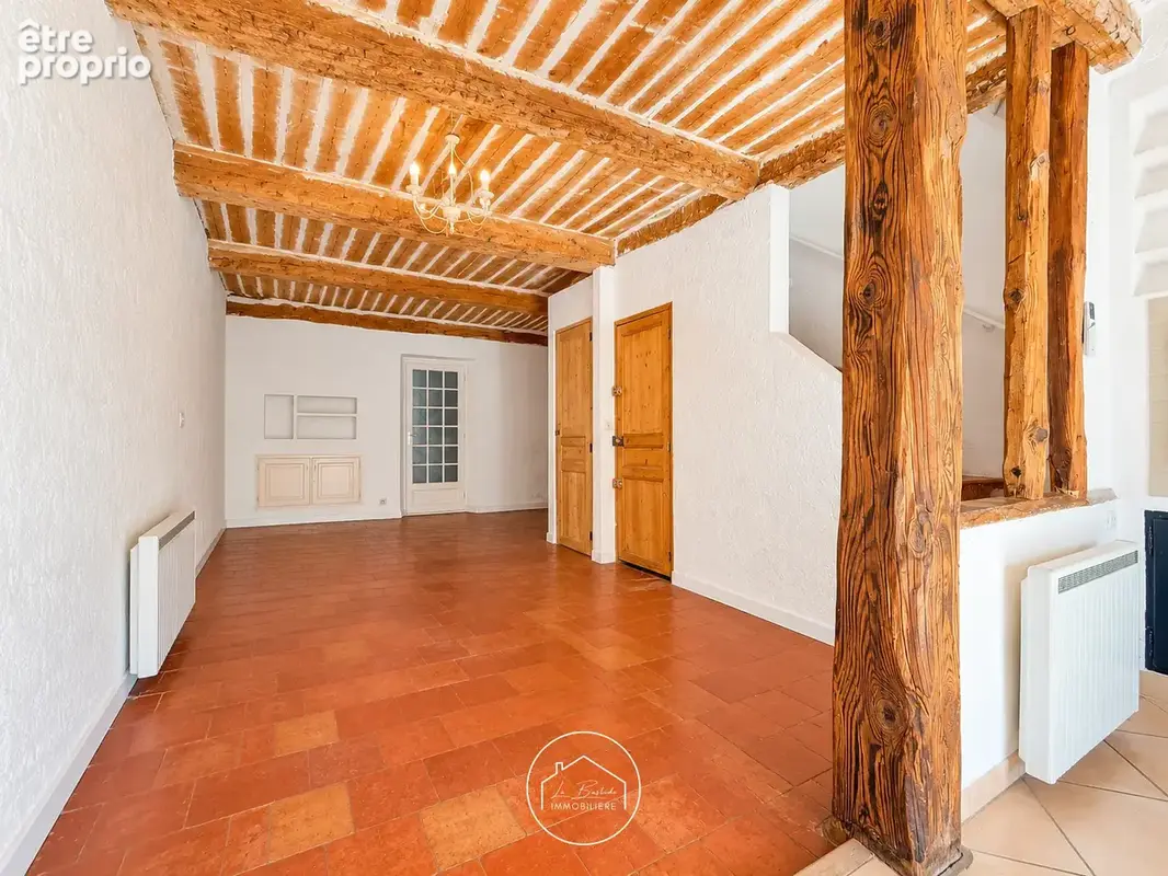 GÉMENOS au cœur du village   Charmant triplex 4 pièces de 91.56 m2. - photo 22