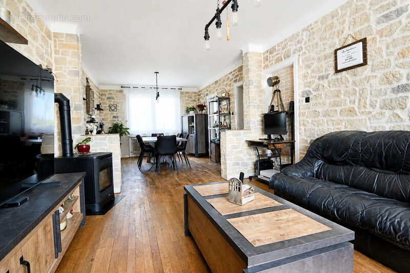 Maison à ROUSSY-LE-VILLAGE