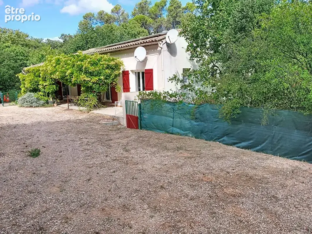 Maison sur 4809m² de terrain avec appartement indépendant et garage - Brignoles - photo 2