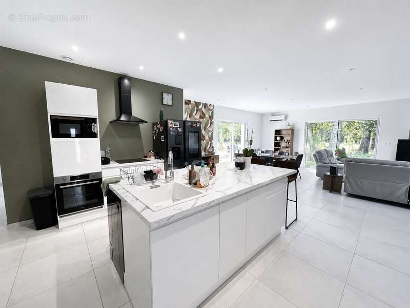 Maison à vendre 4 pièces LA TREMBLADE (17) - Garage - Terrain de 587m² - photo 16