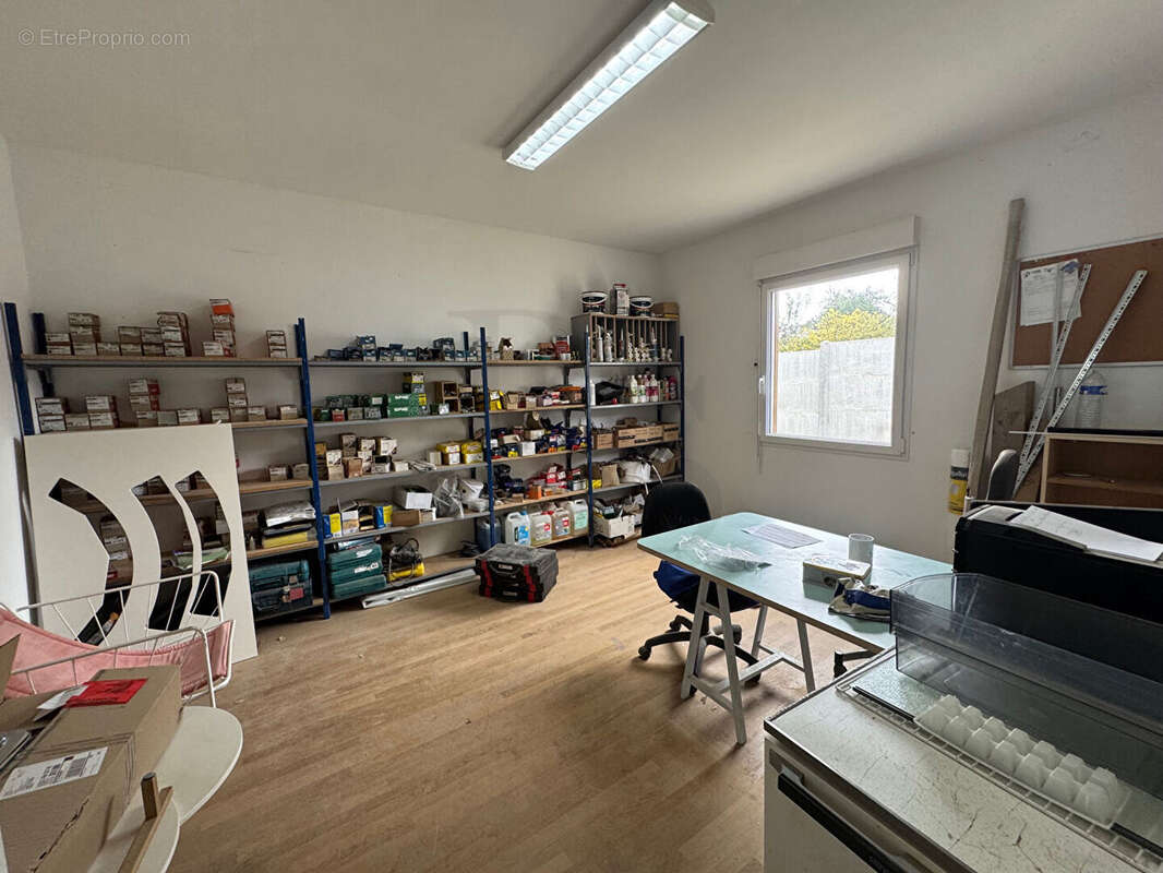 Commerce à ATHIS-DE-L&#039;ORNE