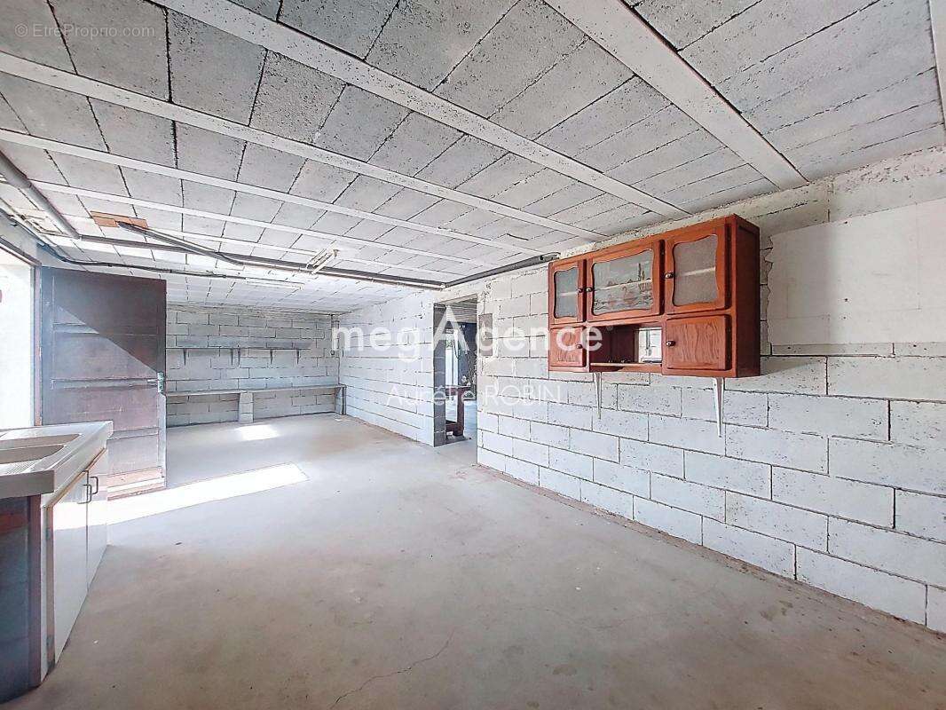 Maison à NUEIL-LES-AUBIERS