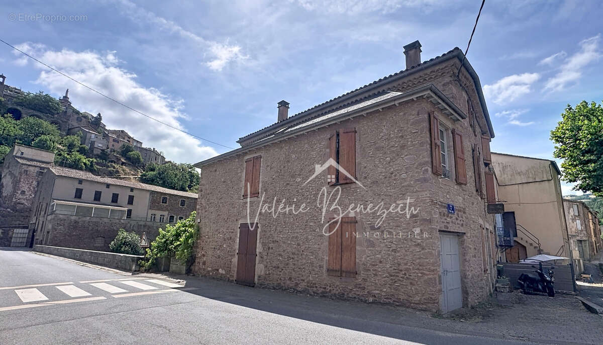 Maison à CAMARES
