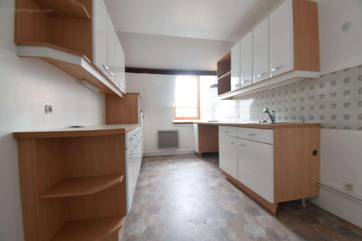 Appartement à COSNE-COURS-SUR-LOIRE