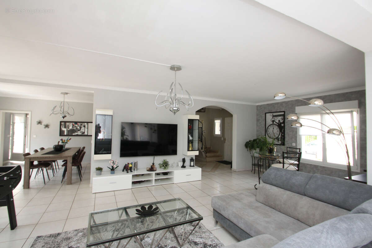 Maison à NOISSEVILLE