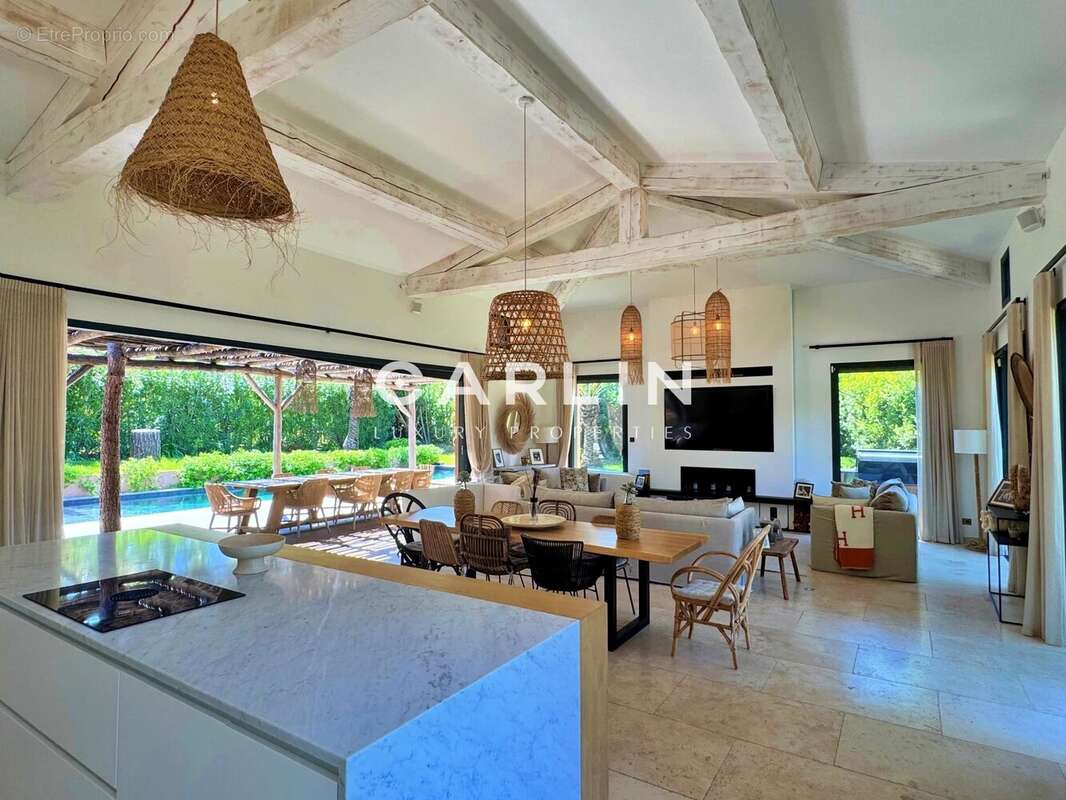 Superbe villa à deux pas du centre de Saint-Tropez - photo 4
