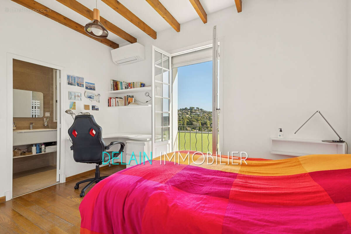 Maison à CAGNES-SUR-MER