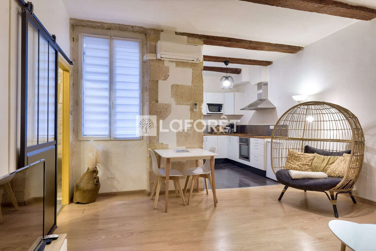 Appartement à MARSEILLE-1E